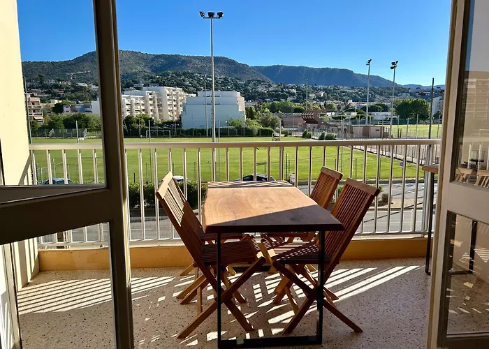 T3 A 300M Plage Avec Piscine Tennis